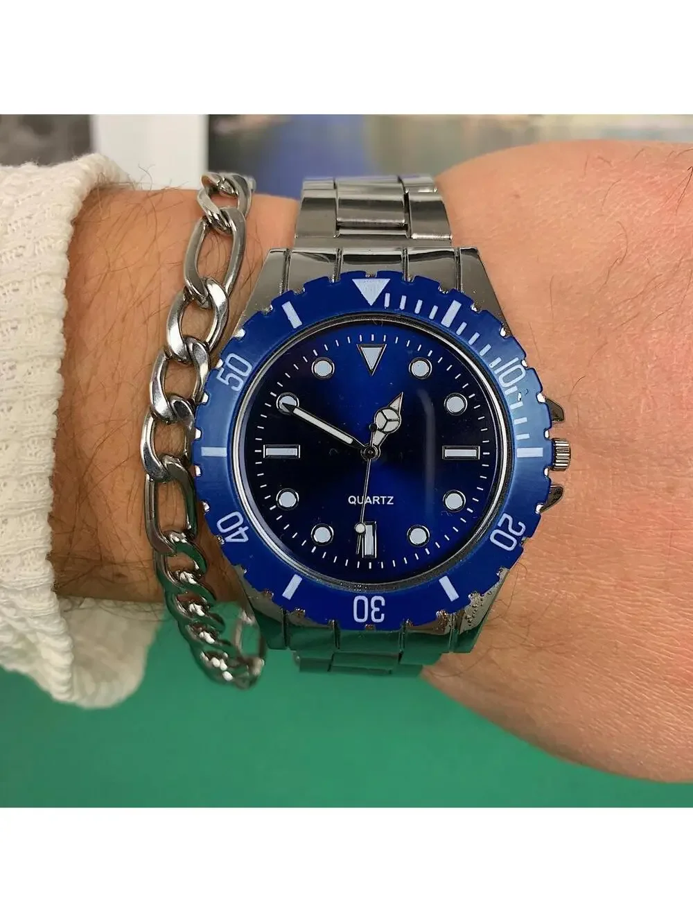 Classy Y2k 2000s vintage style essential minimalist retro stainless steel blue